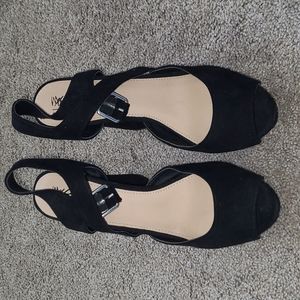 Mossimo Black high Heels